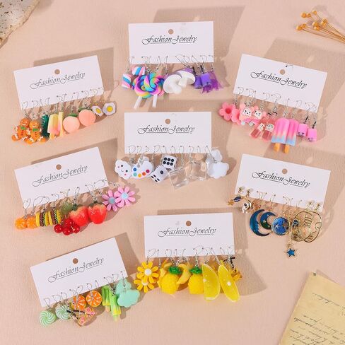 SONNYX 40 زوجًا من الأقراط اللطيفة والغريبة للنساء أقراط كاواي المضحكة أقراط متدلية تشمل كوكب رائد الفضاء والقمر والنجوم وجه الدب وزهور الفطر والأقراط الجمالية الحيوانية السائبة in Kuwait