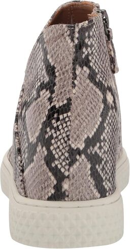 Aerosoles Women's Zirah Sneaker in Saudi Arabia