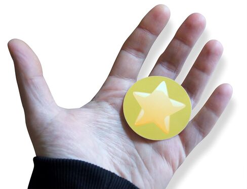 Novel Merk Gold Star Vinyl Stickers - 2" Round Individual Decals for Laptop, Water Bottle, Phone, Party Favors, & Decor - Adheres to Clean Surfaces Waterproof & Repositionable (20 Pack) in Kuwait