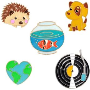 5 Pieces Cartoon Lovely Phonograph Goldfish Jar Hedgehog Heart Dog Brooch Pins Cute Brooch Pins Fashion Jewelry for Clothes Bags Backpack, Alloy Steel, no gemstone in Kuwait
