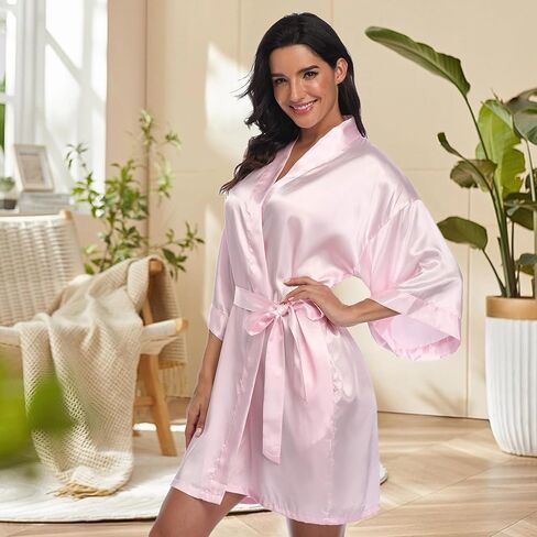 12 قطعة رداء العروس وصيفات الشرف مجموعة كيمونو الجلباب للنساء خفيفة الوزن الزفاف الساتان رداء لحفل زفاف عيد ميلاد in Kuwait