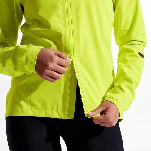 سترة المطر النسائية من PEARL IZUMI Attack WxB، مناسبة للشكل وخفيفة الوزن مع سحاب ثنائي الاتجاه، مقاومة للماء in Saudi Arabia