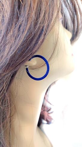 كليب على الأقراط المخملية الأزرق الداكن الأقراط غير مثقوبة الأطواق 25 مم و 50 مم in Kuwait