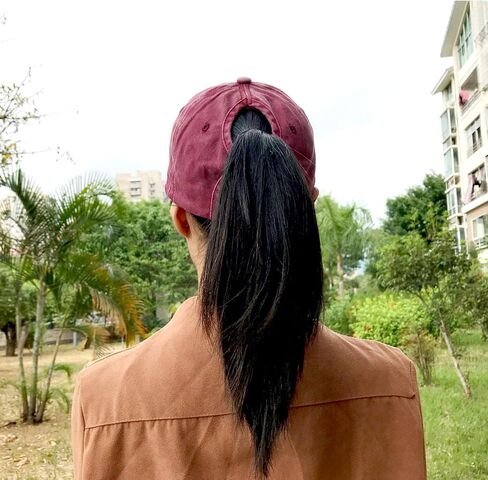 قبعة LOKIDVE Mom Life Arrow على شكل ذيل حصان، قبعة بيسبول متوترة ذات كعكة عالية in Kuwait