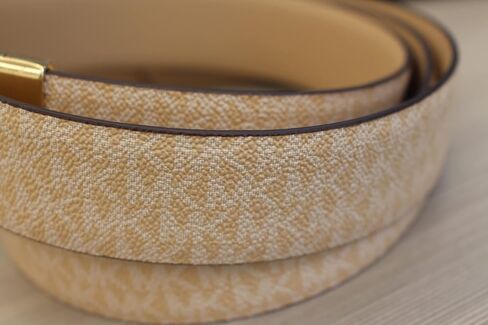 Michael Kors Reversible Buckle Belt (Bright White, Medium) in Saudi Arabia