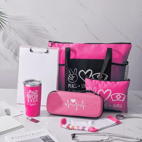 مجموعة هدايا ممرضة مكونة من 7 قطع للنساء، مجموعة هدايا تقدير التمريض، تتضمن حقيبة حمل بسحاب، وسلسلة مفاتيح، وحقيبة سماعة الطبيب، وحقائب الرضاعة، وكوب النبيذ، وحافظة، وجوارب (وردي) in Kuwait