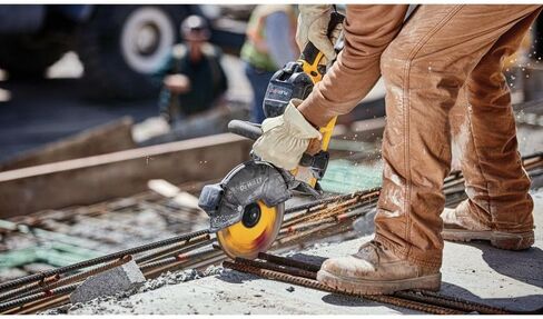 Dewalt 9 In. X 5/64 In. X 7/8 T1 Flexvolt Cutoff Wheel in Kuwait
