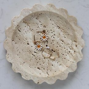 Natural Small Calacatta Viola Marble Tray 6.3", Round Scalloped Tray for Nightstand Dresser, Jewelry Tray for Women's Gift