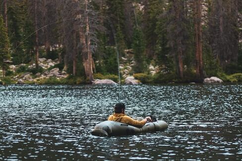 شركة Uncharted Supply Co. Rapid Raft - طوف خفيف الوزن قابل للنفخ من أجل البقاء، والاستعداد للطوارئ، وصيد الأسماك، والتخييم in Saudi Arabia