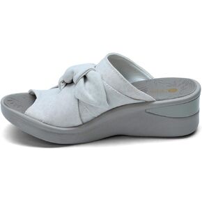 BZees Womens Smile Cream Slingbacks 9.5 M