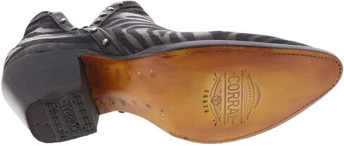 Corral Boots Z2012 in Saudi Arabia