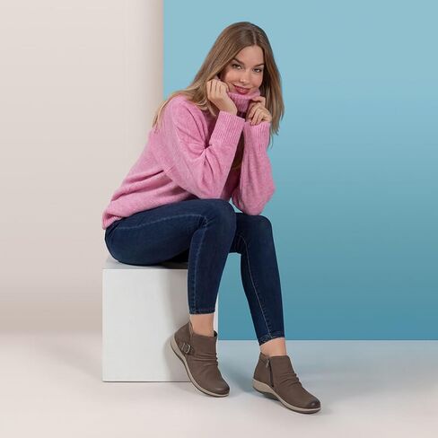 حذاء طويل للكاحل من الجلد للنساء من Aetrex - حذاء طويل قابل للتعديل مع سحابات جانبية وإبزيم - حذاء مريح لدعم قوس القدم قصير كاجوال in Kuwait