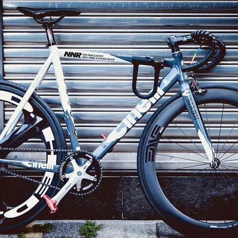 Brooklyn Featherweight Bike U-Lock, with Transportation Bracket System for Versatile Carrying in Kuwait
