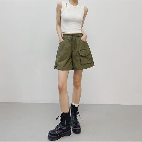 Women's Lightweight Cargo Shorts Green Waterproof Quick Dry Cargo Shorts for Summer Outdoor with Pockets in Saudi Arabia