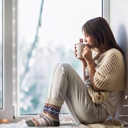 جوارب نسائية للشتاء من FYC - هدايا للنساء - جوارب دافئة سميكة من الصوف الناعم هدايا عيد الميلاد، جوارب مريحة للطاقم in Kuwait