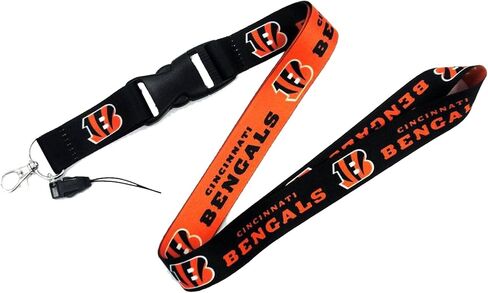 5pcs football gift basket for fan-including bracelet, necklace pandent and makeup bag,strickers,key lanyard for football gear stuff for men and women. in Saudi Arabia