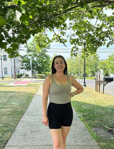 HeyNuts Zeal Bra Longline Classic U Back حمالات صدر رياضية متوسطة التأثير خالية من الأسلاك، قمصان بدون أكمام للتمرين مع وسادات قابلة للإزالة، أكواب B-D in Kuwait