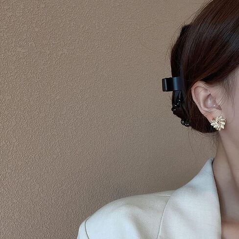 Flower Earrings for Women Girls Crystal Flower Stud Earrings White Opal Flower Stud Earrings Summer Beach Vacation Floral Earrings for Women Girls in Saudi Arabia