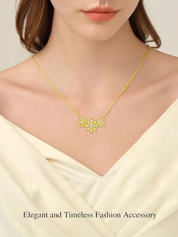 WTYIM 14K Gold Plated Daisy Flower Pendant Necklace, Moissanite Diamond Three Daisies Necklace for Women, Daisy Jewelry Gift for Mom Daughter Anniversary Birthday Christmas Gift for Wife Girlfriend in Kuwait