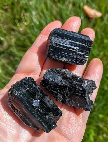 0.5 lb Black Tourmaline Bulk Raw Crystals and Healing Stones for Tumbling, Wire Wrapping, Wicca Reiki,Meditation in Saudi Arabia