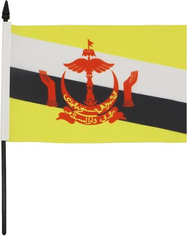 علم طاولة باكستاني من AZ FLAG مقاس 5 بوصة × 8 بوصة - علم مكتب باكستاني مقاس 21 × 14 سم - عصا وقاعدة بلاستيكية سوداء in Saudi Arabia
