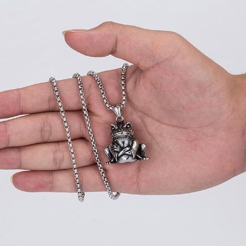 Toad Necklace for Men, Hip Hop Frog Necklace, Norse Viking Toad Pendant Necklace with 23.6"Chain, Stainless Steel Punk Rock Frog Pendant, Vintage Animal Frog Necklace Jewelry Gift for Men Boys in Saudi Arabia