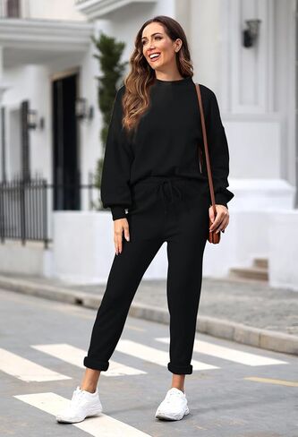 أطقم ملابس رياضية نسائية من TOLENY مكونة من قطعتين وسويت شيرت وسروال رياضي in Kuwait