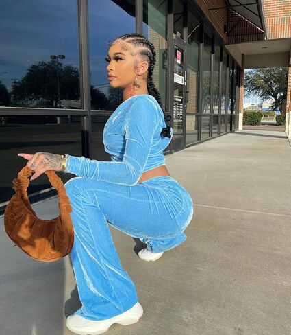 Two Piece Outfits for Women Womens 2 Piece Velour Hoodie Jogger Tracksuit, Long Sleeve Full-Zip Up Velvet Crop Tops Jacket Flared Pants Fall Lounge Matching Sets Sportswear Jogging Sweatsuit Pockets in Saudi Arabia