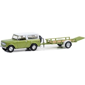 مقتنيات Greenlight 1/64 1970 Harvester Scout مع مقطورة المرافق، سلسلة Hitch & Tow 30 32300-B in Kuwait