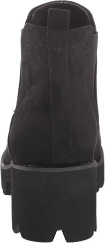 الكفاح النسائي من أجل حذاء الموضة المناسب لك in Kuwait