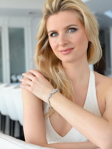 سوار مارييل للعرائس والزفاف مع زركونيا مكعب متعدد الأشكال، مثالي للعرائس أو أم العروس in Kuwait