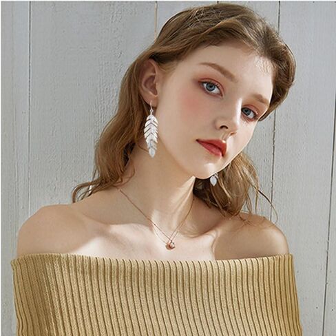 Feather Earrings for Women and Girls Boho Artistic Vintage Leaf Metal Dangle Drop Earrings Lightweight Leaf Earrings with Detailed Texture Drop Dangle Earring Jewelry Gifts in Kuwait