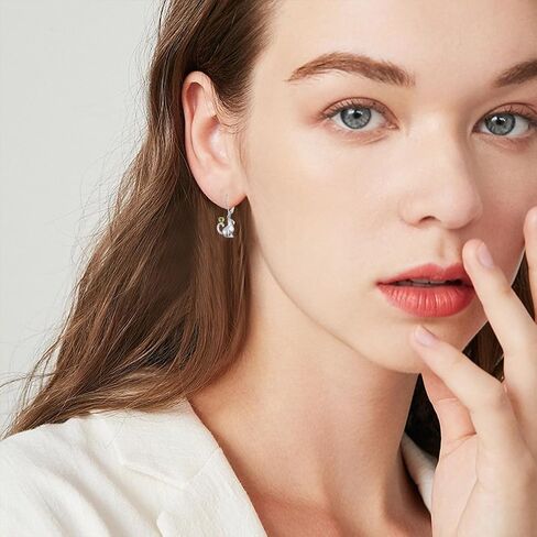 أقراط LONAGO Cat للنساء من الفضة الإسترليني عيار 925 على شكل قطة لطيفة مع أقراط متدلية على شكل قلب أحمر in Kuwait