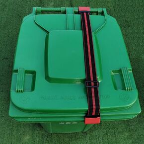 Metal Double Claw Outdoor Locking Bear Proof Trash Can Lid Lock for Animals,Universal Adjustable Raccoon Proof Garbage Can Lock 2PCS