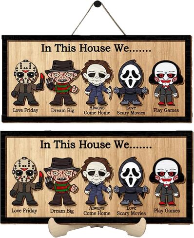 QYN In This House We Horror Sign Halloween ديكور غرفة الرعب الهالوين ديكور المنزل، قطعتان حامل ومعلق (11.8 × 5.8 بوصة) in Saudi Arabia