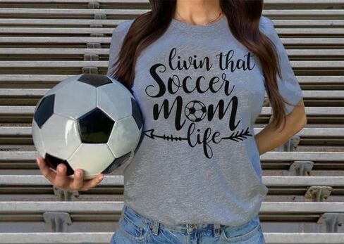 تي شيرت نسائي Livin That Soccer Mom Life برقبة دائرية وأكمام قصيرة in Kuwait