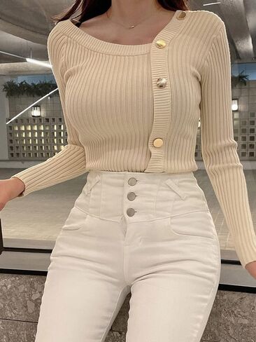 بلوفر نسائي من Floerns بأكمام طويلة وأزرار غير متماثلة ورقبة مضلعة in Kuwait