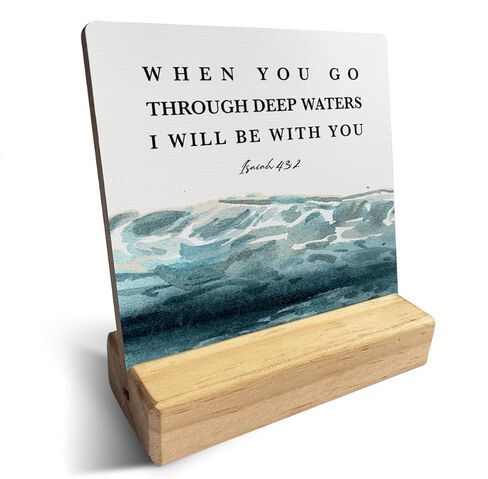 بلد الحب هو الحب المريض هو نوع الكتاب المقدس الآية الخشبية لوحة تسجيل ديكور مكتب ريفي 1 كورنثوس 13: 4-8 المسيحية مكتب علامة ديكور للمنزل الزفاف 4 × 4 بوصة in Kuwait