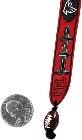 سوار كرة القدم للجنسين من الرابطة الوطنية لرياضة الجامعات (NCAA). in Kuwait