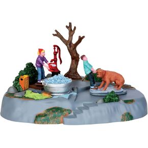 Lemax Village Collection Time for A Scrub Battery Operated # 44770