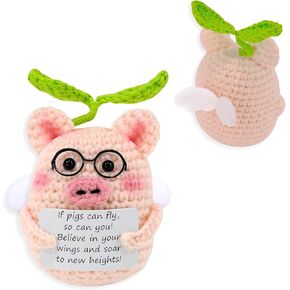 QNNEFF Mini Funny Positive Pig Cute Emotional Support Crochet Pig with Affirmations Card Handmade Knitted Pig Doll Holding Cheer Up Inspirational Cards Novelty Encouragement Gifts