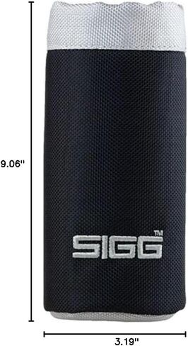 SIGG - جراب من النايلون - يناسب زجاجة مياه المسافر - عزل وحماية إضافية - أسود وأبيض in Kuwait
