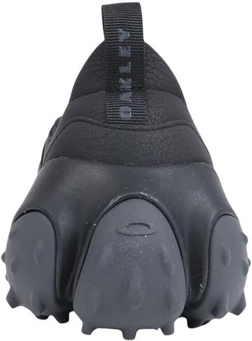 Oakley Men's Edge Icon Sneaker in Saudi Arabia