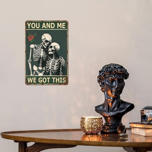Retro You And Me We Got This Metal Sign - ملصق جمجمة وورود هيكل عظمي عتيق - ديكور واقعي ولكنه رومانسي لبار الزفاف، أو حفلة الهالوين، أو الحمام، أو الحديقة - 8 × 12 بوصة - فكرة هدية مضحكة in Saudi Arabia
