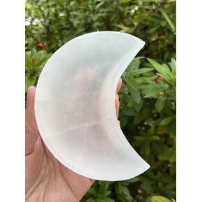 GAF TREASURES Selenite Moon Bowl, Gemstone Carved Selenite Crystal, Meditation Bowl, Reiki Bowl, Jewelry Holder, Crown Chakra, Cleansing, Charging, Healing (4")