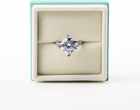 علبة هدايا مجوهرات مخملية من Oirlv بعقدة على شكل فيونكة in Kuwait