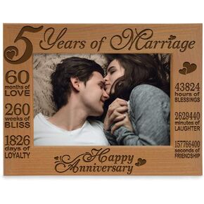 KATE POSH - 5 Years of Marriage Photo Frame - Happy 5th Anniversary Wood - Engraved Natural Solid Wood Picture Frame (5x7-Horizontal)