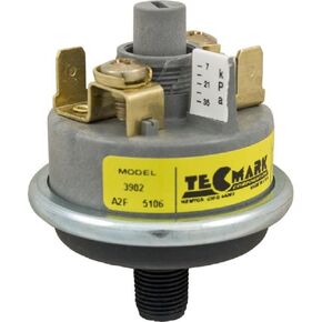 3902 - Pressure Switch SPST Pilot Duty, Plastic Thread