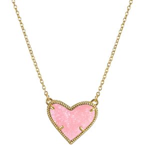 عقد بقلادة مطلية بالذهب الأبيض / مطلية بالذهب عيار 18 قيراط قابلة للتعديل على شكل قلب من آري للنساء - هدية عيد الحب in Kuwait