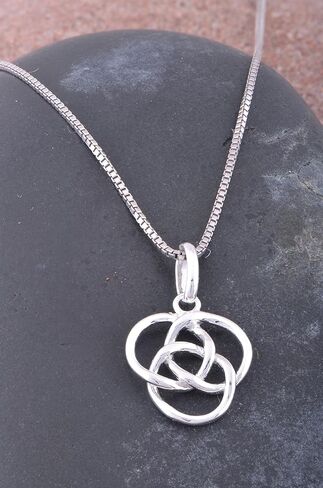 SILVERCLOSEOUT قلادة من الفضة الاسترليني للفتيات الأيرلندية السلتية بعقدة ثلاثية للنساء in Kuwait